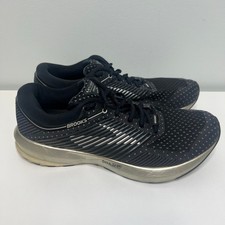 Brooks Levitate Black Silver